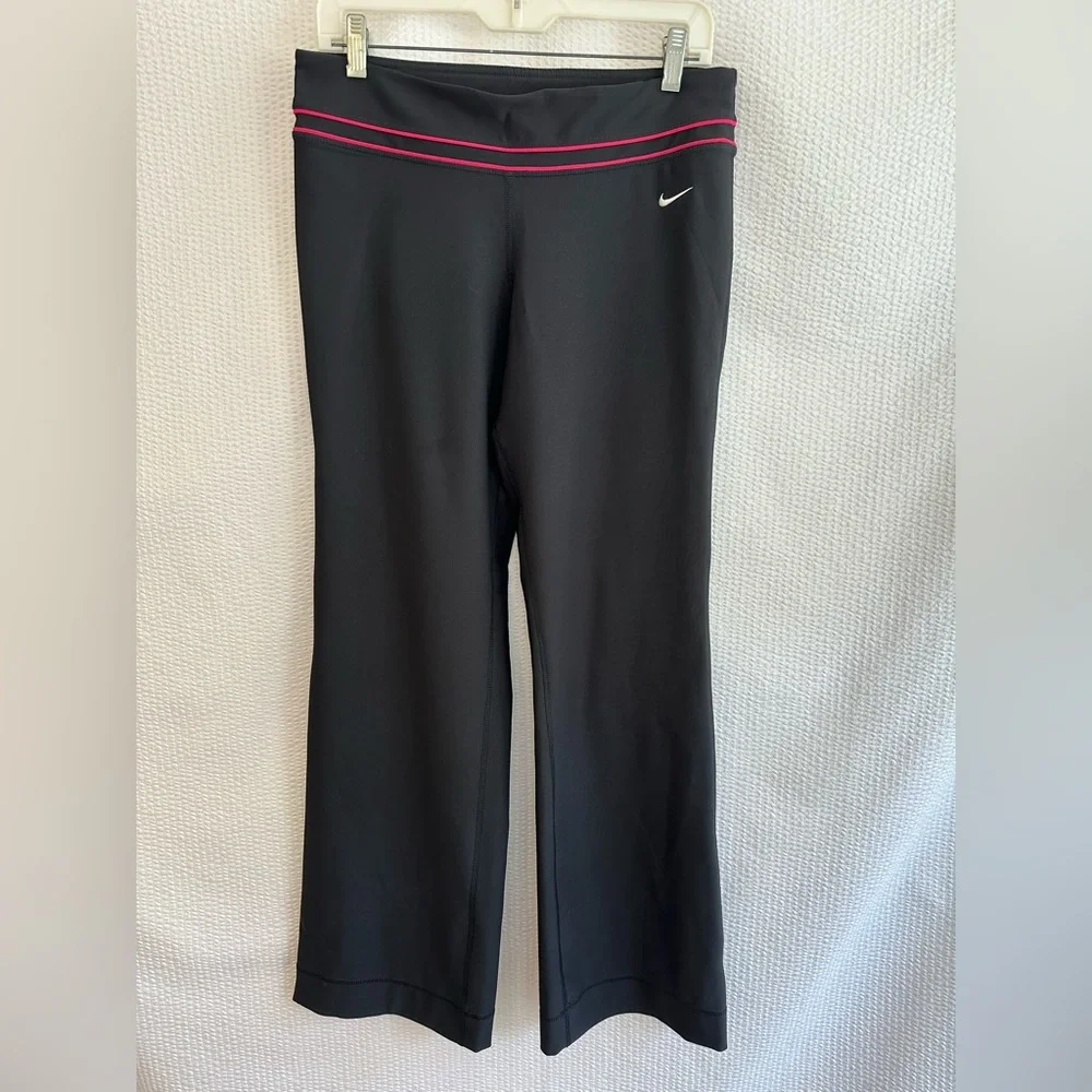 NIKE Dri-FIT Black Pink Athletic Pants Medium Straight Leg Running Workout Gym